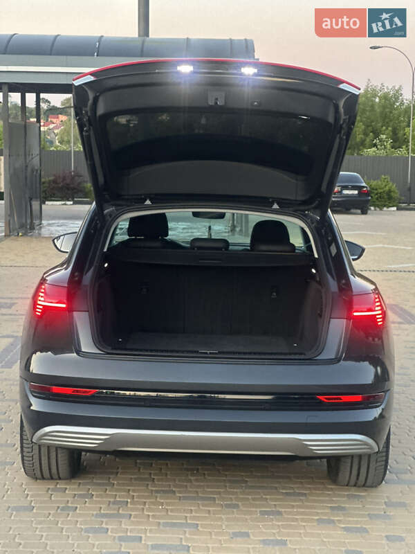 Внедорожник / Кроссовер Audi e-tron 2020 в Тернополе