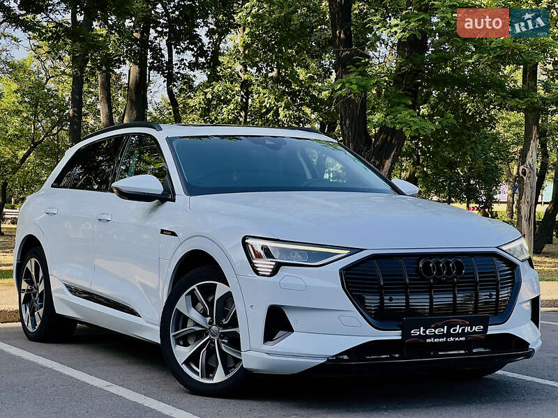 Внедорожник / Кроссовер Audi e-tron 2020 в Николаеве