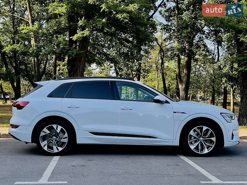 Внедорожник / Кроссовер Audi e-tron 2020 в Николаеве