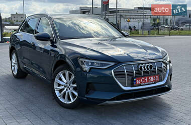 Внедорожник / Кроссовер Audi e-tron 2019 в 