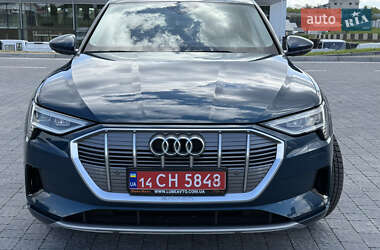 Внедорожник / Кроссовер Audi e-tron 2019 в 