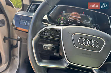 Позашляховик / Кросовер Audi e-tron 2020 в 