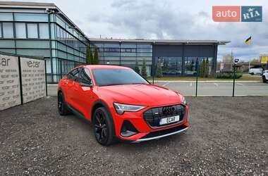 Внедорожник / Кроссовер Audi e-tron 2020 в 