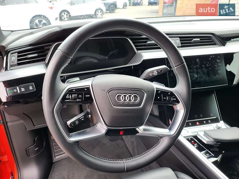 Внедорожник / Кроссовер Audi e-tron 2020 в Киеве