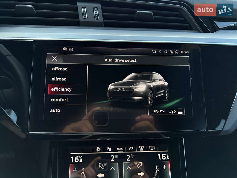 Внедорожник / Кроссовер Audi e-tron 2022 в Мукачево