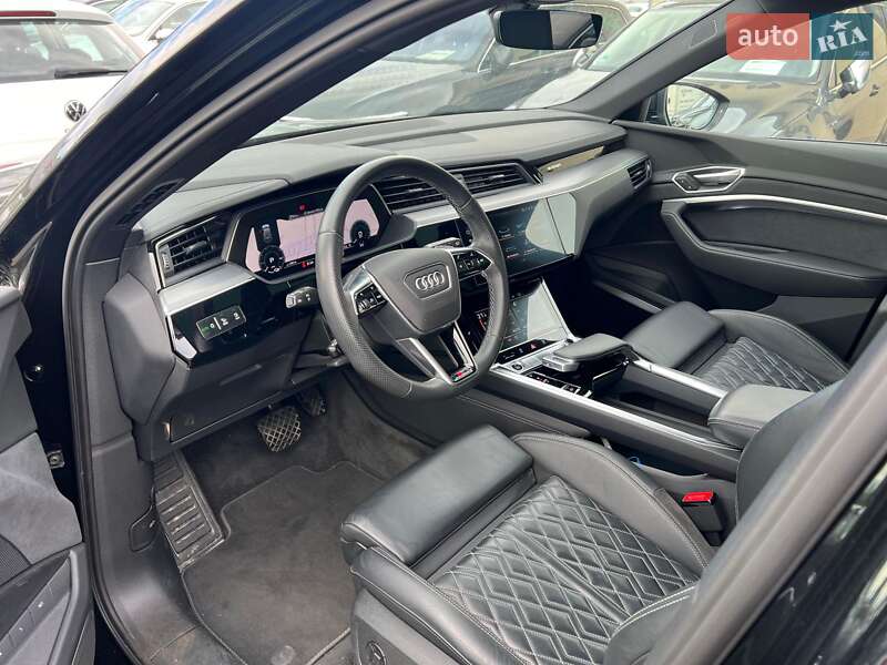 Внедорожник / Кроссовер Audi e-tron 2021 в Ужгороде