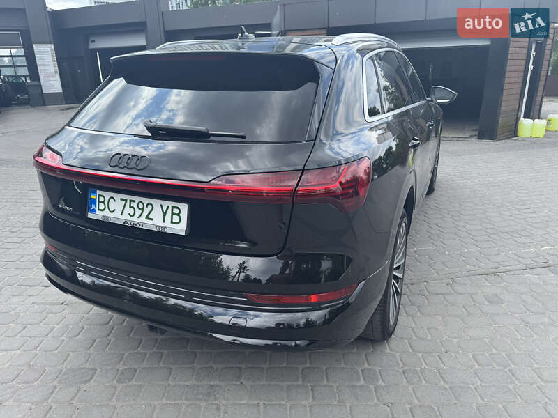 Позашляховик / Кросовер Audi e-tron 2019 в Львові