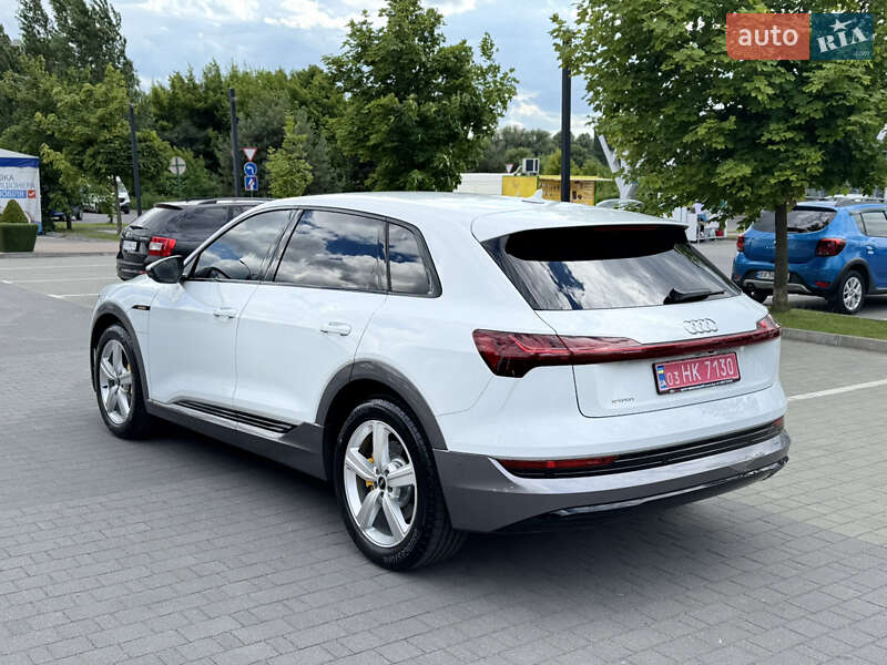 Внедорожник / Кроссовер Audi e-tron 2023 в Хмельницком