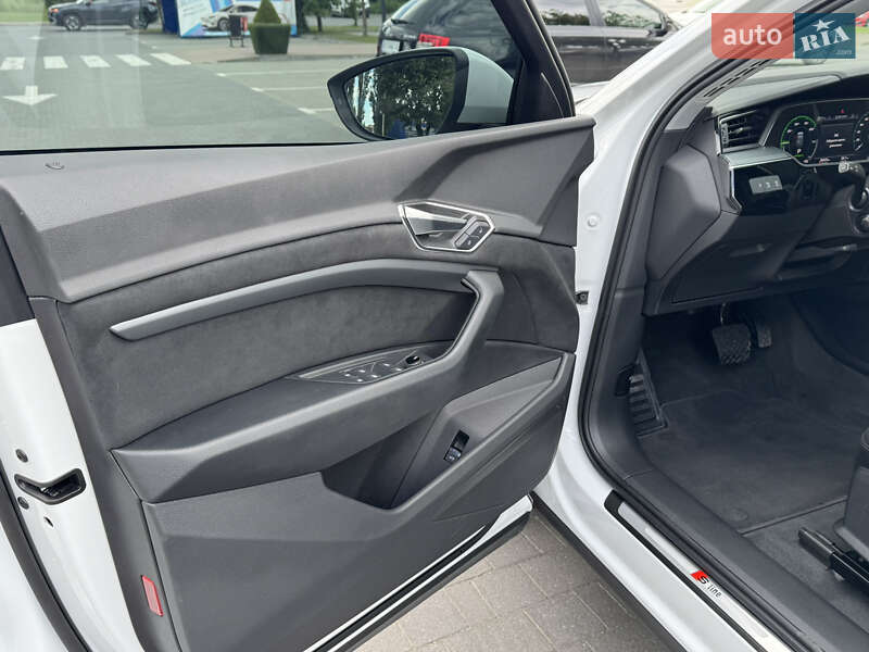 Внедорожник / Кроссовер Audi e-tron 2023 в Хмельницком