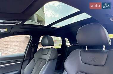 Внедорожник / Кроссовер Audi e-tron 2020 в 