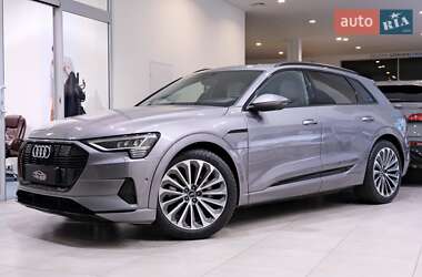 Внедорожник / Кроссовер Audi e-tron 2020 в 