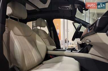 Внедорожник / Кроссовер Audi e-tron 2020 в 
