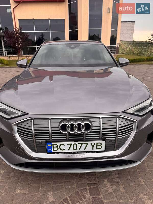 Внедорожник / Кроссовер Audi e-tron 2019 в Львове