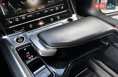 Внедорожник / Кроссовер Audi e-tron 2020 в 