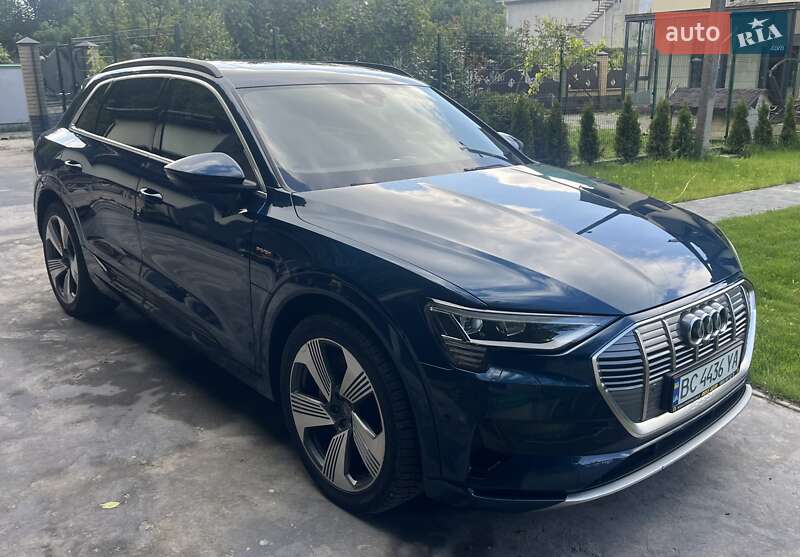 Внедорожник / Кроссовер Audi e-tron 2018 в 