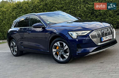 Внедорожник / Кроссовер Audi e-tron 2020 в 