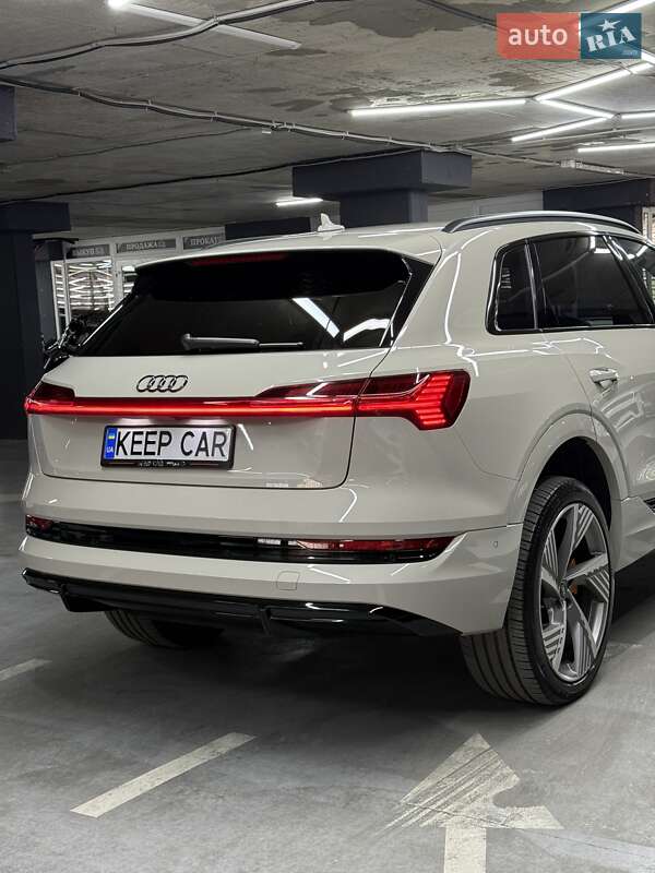 Внедорожник / Кроссовер Audi e-tron 2022 в Одессе