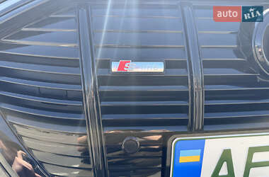 Позашляховик / Кросовер Audi e-tron 2021 в 