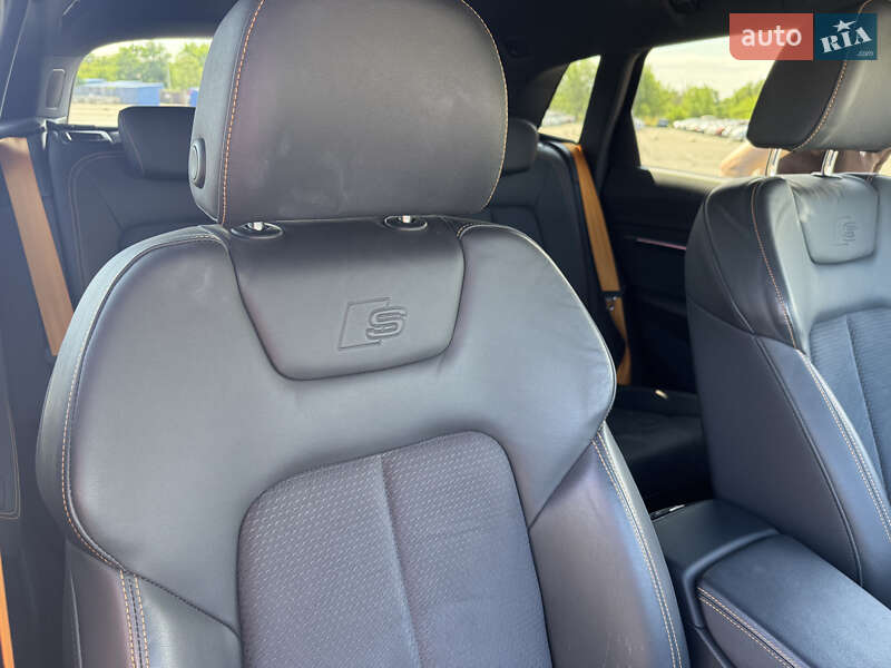 Внедорожник / Кроссовер Audi e-tron 2021 в Днепре