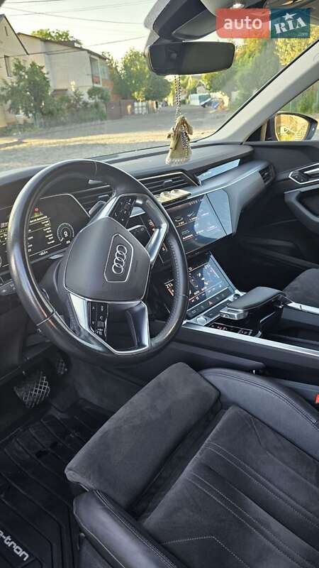 Внедорожник / Кроссовер Audi e-tron 2019 в Луцке