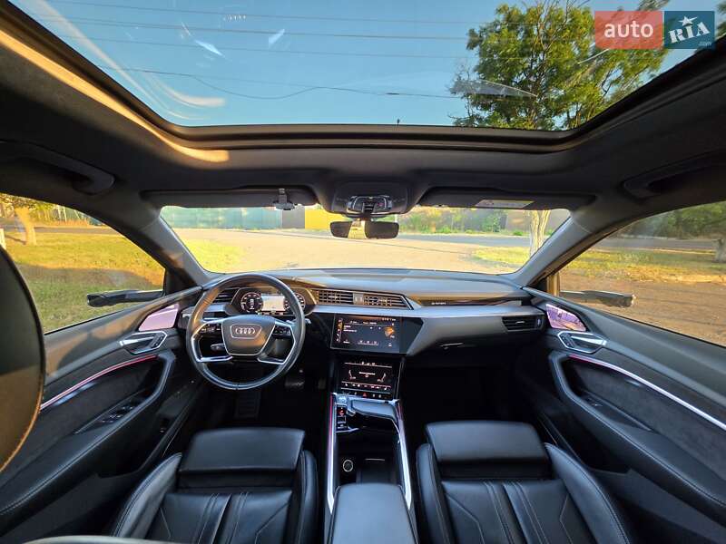 Позашляховик / Кросовер Audi e-tron 2019 в Одесі