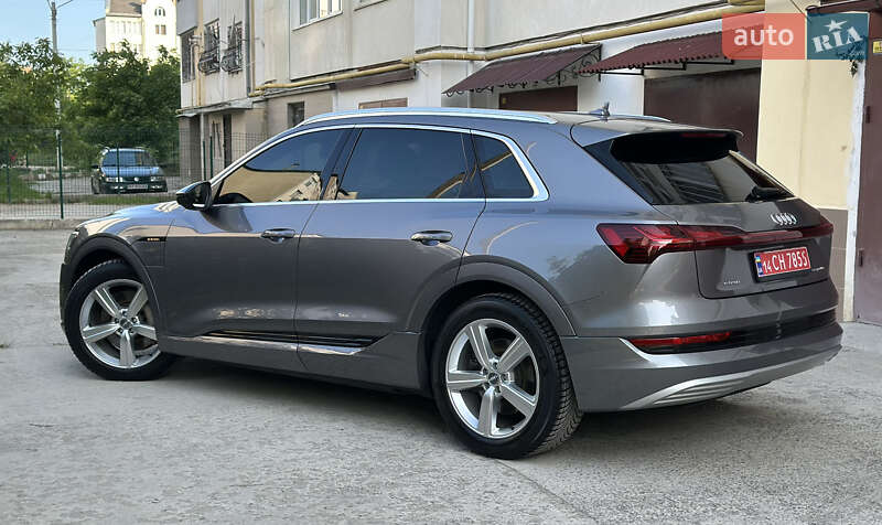 Внедорожник / Кроссовер Audi e-tron 2019 в Ивано-Франковске
