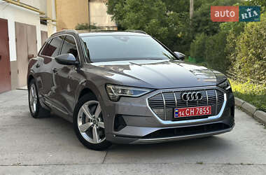 Внедорожник / Кроссовер Audi e-tron 2019 в 