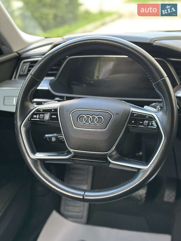 Внедорожник / Кроссовер Audi e-tron 2019 в Ивано-Франковске