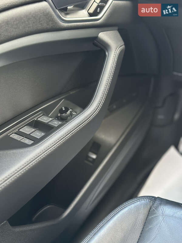 Внедорожник / Кроссовер Audi e-tron 2019 в Ивано-Франковске