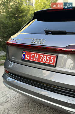 Внедорожник / Кроссовер Audi e-tron 2019 в 