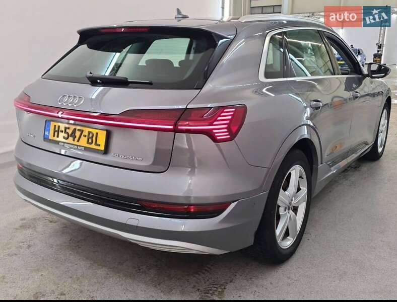 Внедорожник / Кроссовер Audi e-tron 2019 в Ивано-Франковске