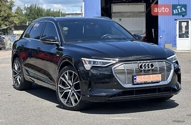 Внедорожник / Кроссовер Audi e-tron 2019 в 