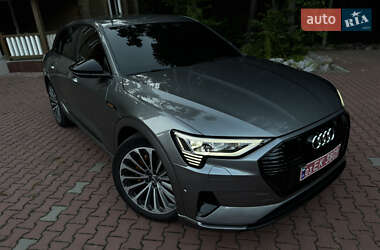 Внедорожник / Кроссовер Audi e-tron 2019 в 