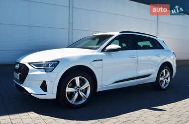 Позашляховик / Кросовер Audi e-tron 2020 в 