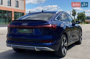 Внедорожник / Кроссовер Audi e-tron 2021 в 