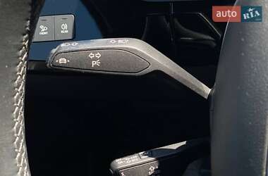 Внедорожник / Кроссовер Audi e-tron 2021 в 