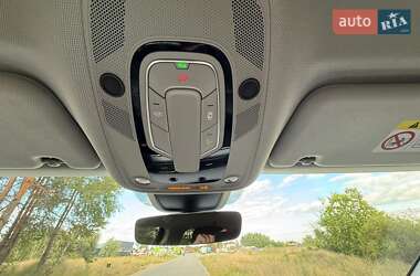 Внедорожник / Кроссовер Audi e-tron 2019 в 