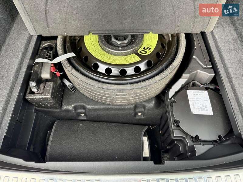 Внедорожник / Кроссовер Audi e-tron 2019 в Киеве