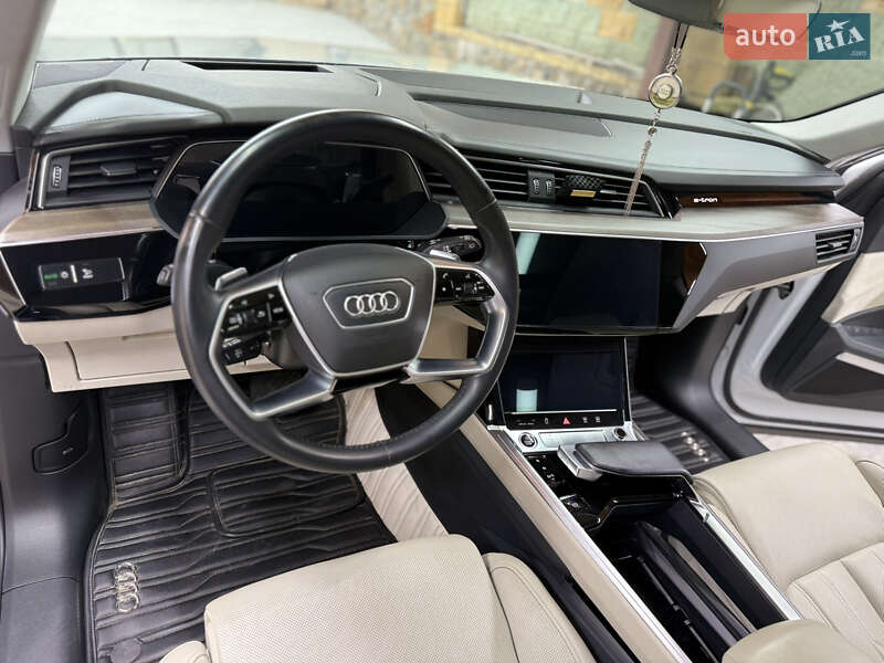 Внедорожник / Кроссовер Audi e-tron 2020 в Днепре