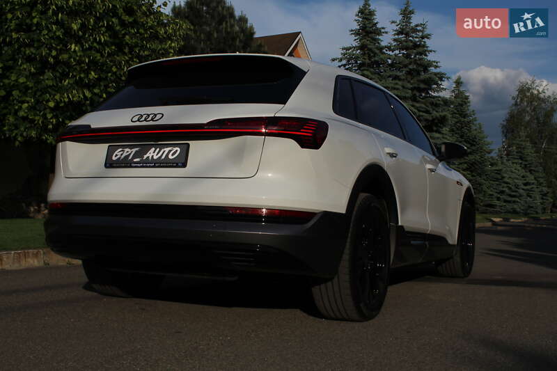 Внедорожник / Кроссовер Audi e-tron 2023 в Киеве