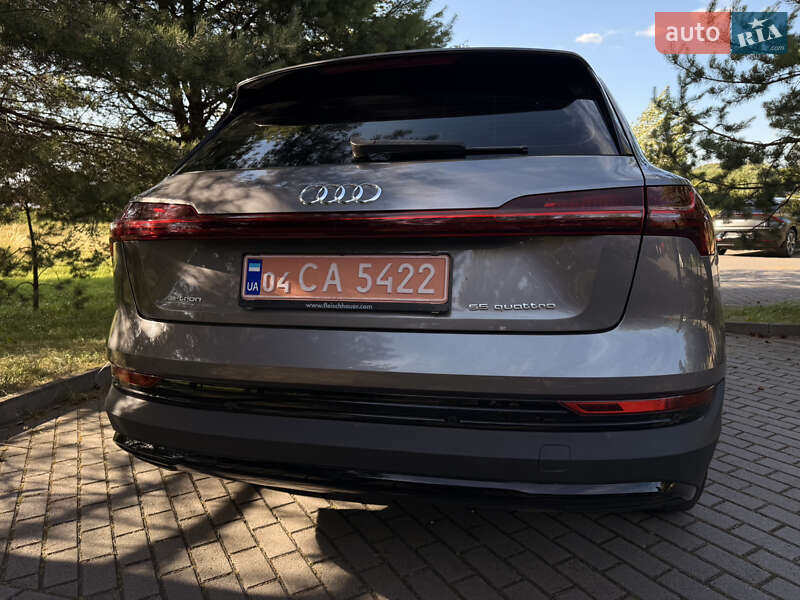 Внедорожник / Кроссовер Audi e-tron 2019 в Львове
