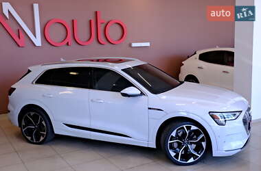 Внедорожник / Кроссовер Audi e-tron 2019 в 