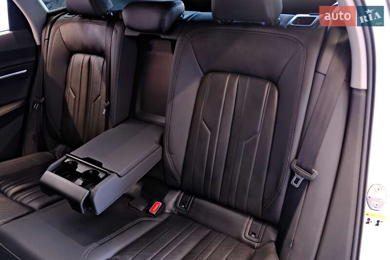 Позашляховик / Кросовер Audi e-tron 2019 в Одесі