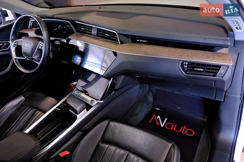Позашляховик / Кросовер Audi e-tron 2019 в Одесі