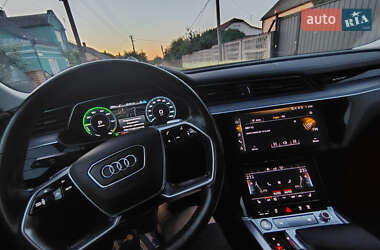 Внедорожник / Кроссовер Audi e-tron 2019 в 