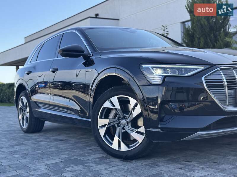 Внедорожник / Кроссовер Audi e-tron 2019 в Мукачево