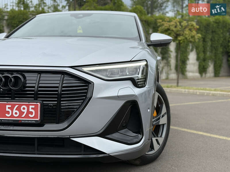 Внедорожник / Кроссовер Audi e-tron 2021 в Ровно