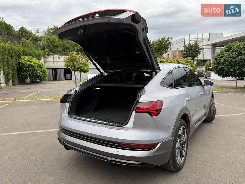 Внедорожник / Кроссовер Audi e-tron 2021 в Ровно