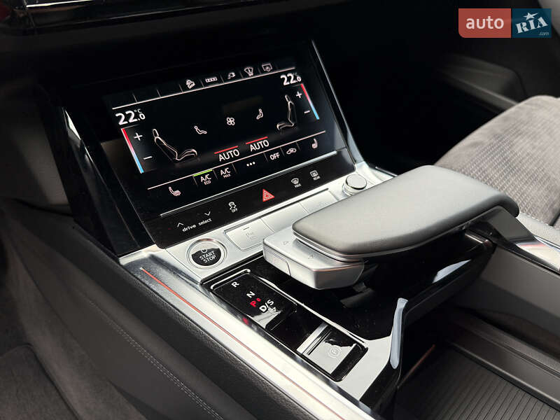 Внедорожник / Кроссовер Audi e-tron 2021 в Ровно