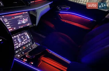 Внедорожник / Кроссовер Audi e-tron 2019 в 